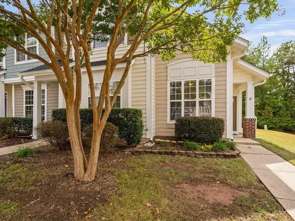 421 Hamlet Park Dr, Morrisville, NC 27560