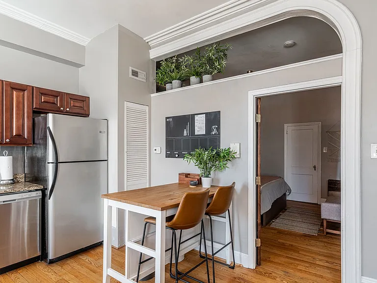 Short Term Rentals — Photo 17