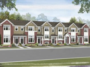 889 Lewisburg Ln, Aurora, IL 60504