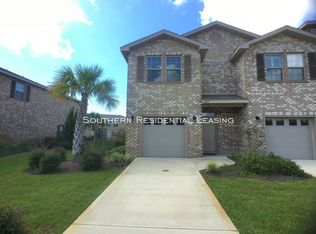2103 Wilsons Plover Cir, Navarre, FL 32566