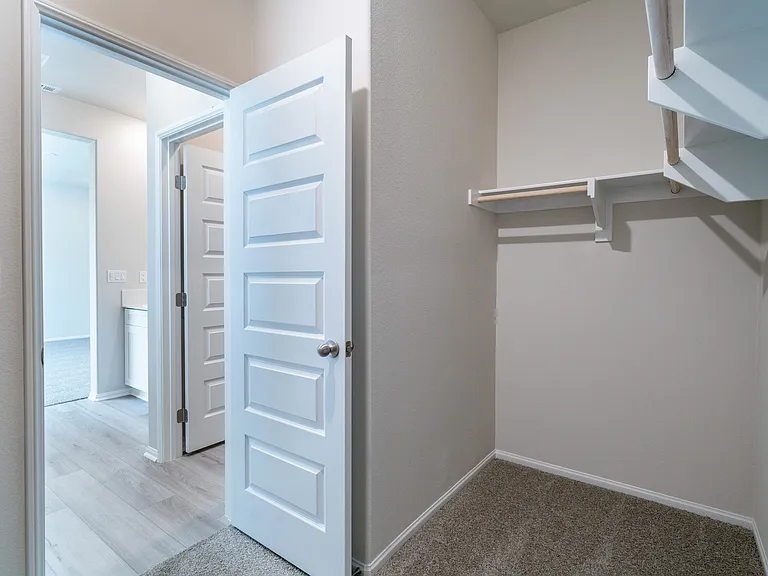 2074 Bergamot St — Photo 25