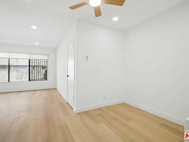 919 S Sherbourne Dr #1 — Photo 6