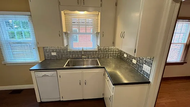 3262 N Raleigh St — Photo 7