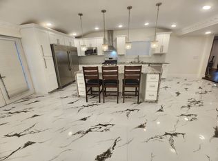 10512 SE 200th St, Kent, WA 98031