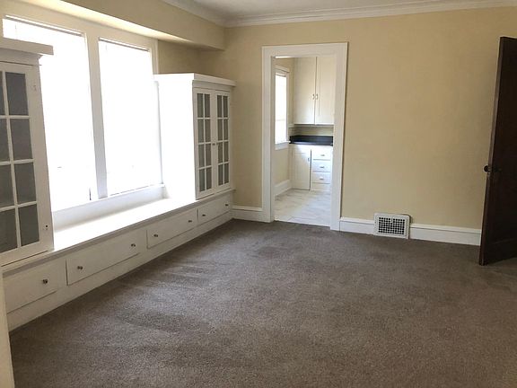 3rd image of 2133 Lewis Dr #2