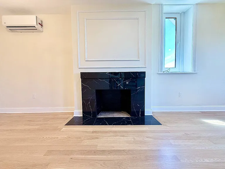 155 Beacon Hill Dr #8 — Photo 9