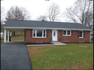 902 Chester Ave, Roanoke, VA