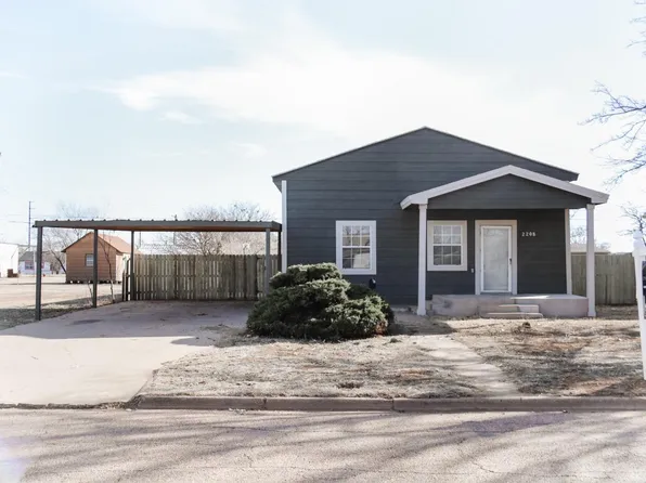 2208 Houston St, Plainview, TX 79072