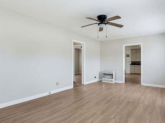 4th image of 212 S 26th St