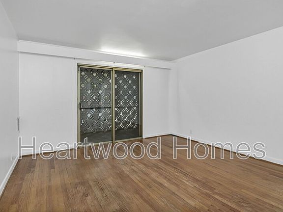 3rd image of 934 Laurens St APT G