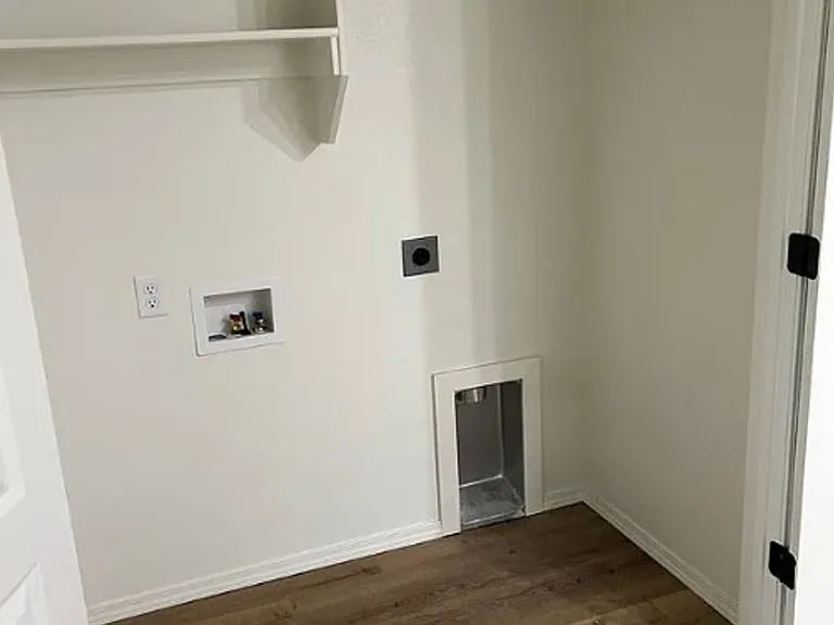 436 Northridge Dr E — Photo 5