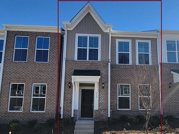 3rd image of 215 Chesapeake Commons St