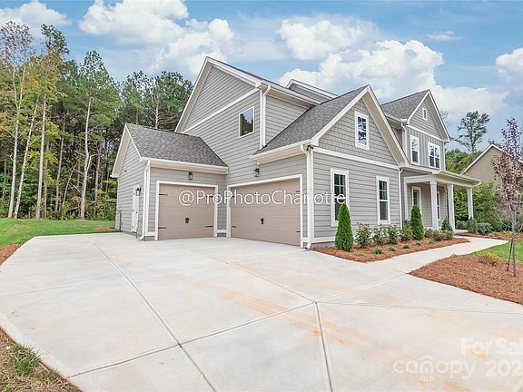 3rd image of 117 Blackbeard Ln