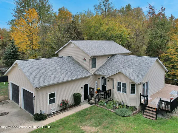 11877 W Herbison Rd, Eagle, MI 48822