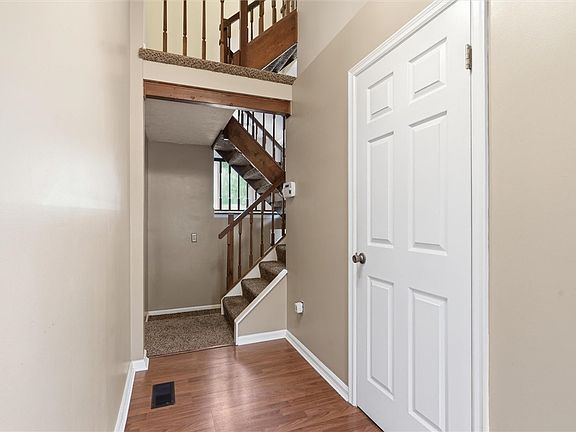 2nd image of 5081 Empire Dr