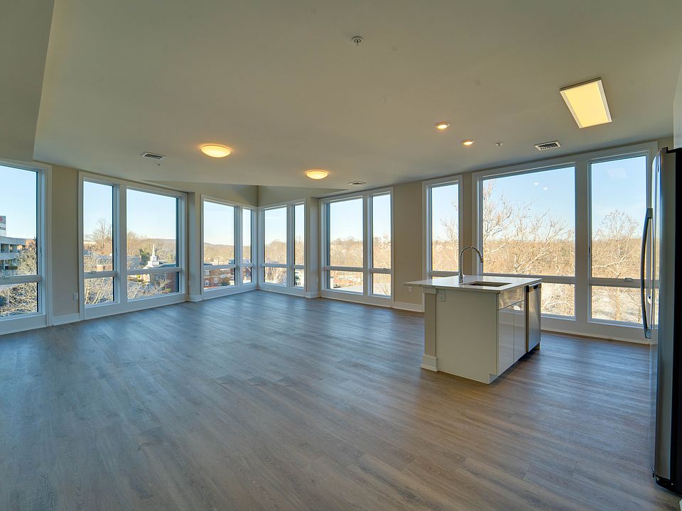 1st image of 42 Spring St APT 308