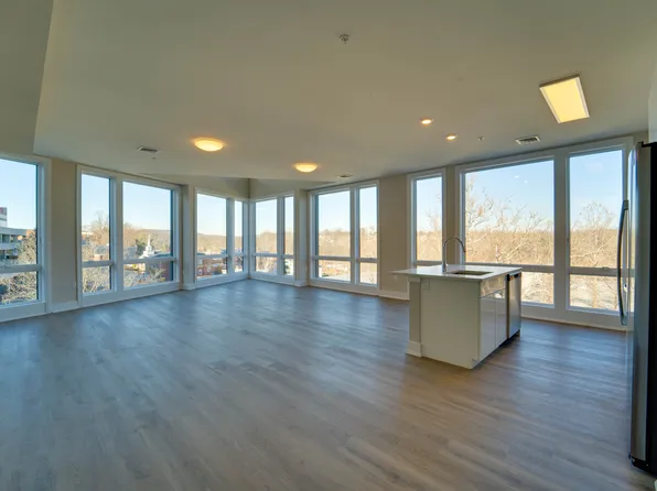 42 Spring St APT 308, Morristown, NJ 07960