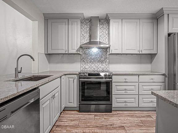 5th image of 138 Fox Fire Cir