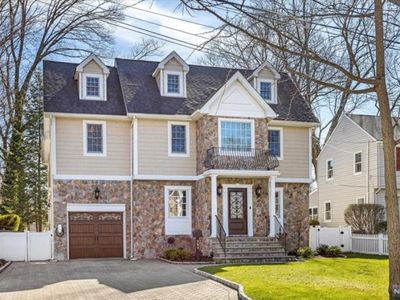 263 Woodland Ave, River Edge, NJ, 07661