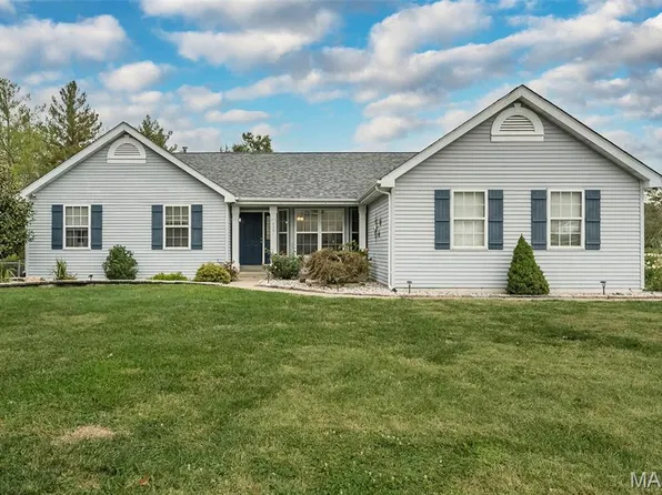 4301 Standing Rock Ct, Saint Charles, MO 63304