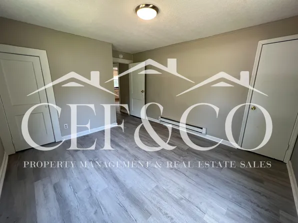 685 Rainbow Lake Rd, Boiling Springs, SC 29316