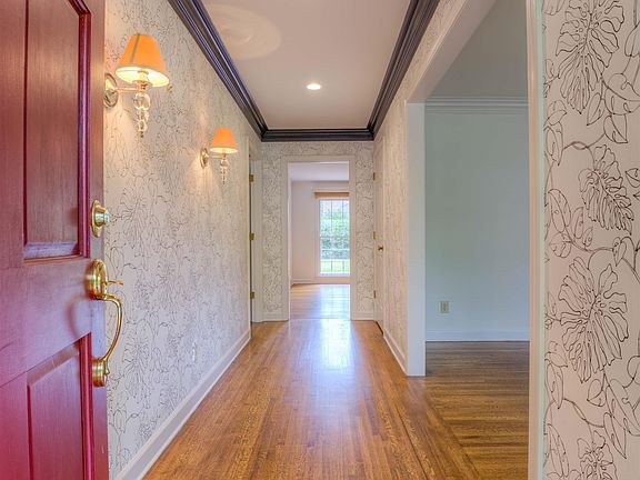 4th image of 6469 Kirby Woods Dr