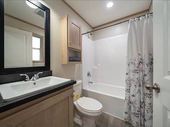 4th image of 1365 Kingston Dr #141