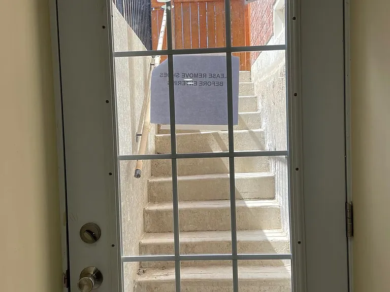 193 Britannia Ave E #BASEMENT — Photo 3