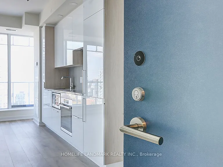 28 Freeland St #1708 — Photo 2