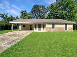 26416 Shadow Brook Ave, Denham Springs, LA 70726