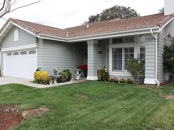 2nd image of 27252 Blakely Pl