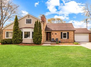 135 S Park Blvd, Brookfield, WI 53005