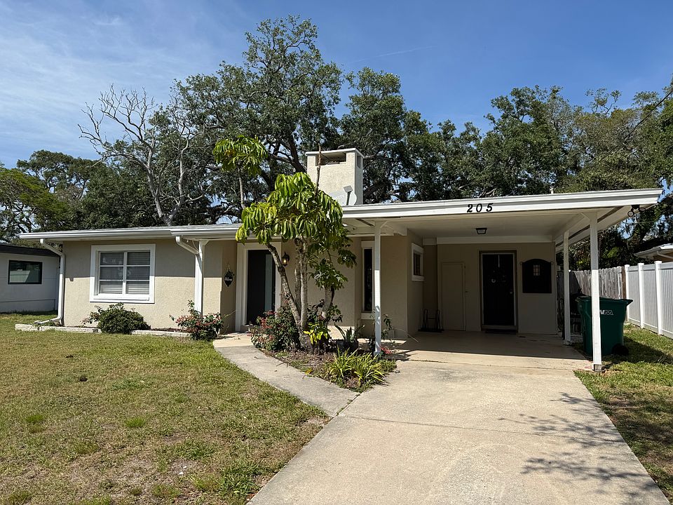 1st image of 205 Driftwood Dr W