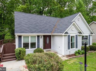 5 Yucca Dr, Fredericksburg, VA 22405