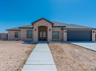 1101 N Eisenhower Rd, Roswell, NM 88203