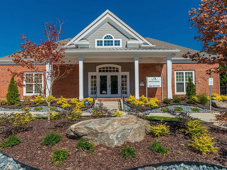 Leyland Pointe — Photo 2