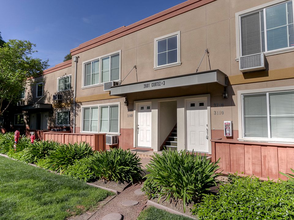 1st image of 2601 Cortez Dr Unit 3205