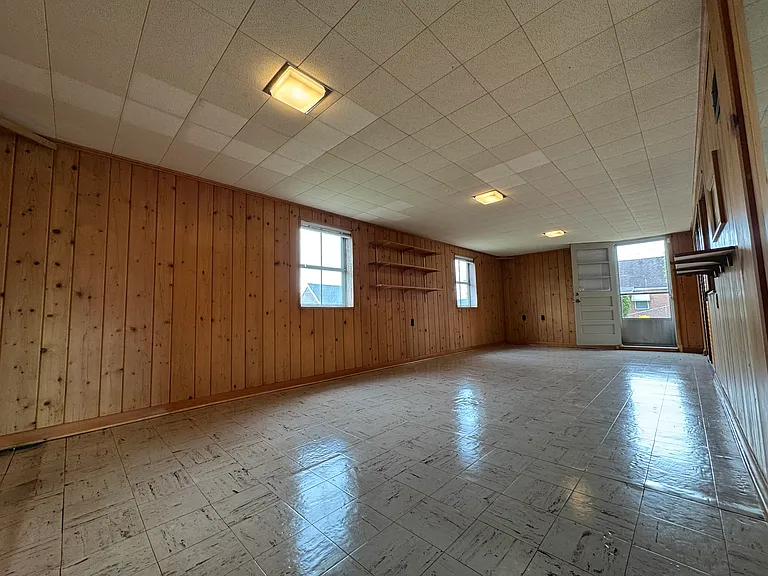 804 Elmwood Ln — Photo 27
