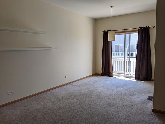 3rd image of 1468 Cambria Dr Unit 4