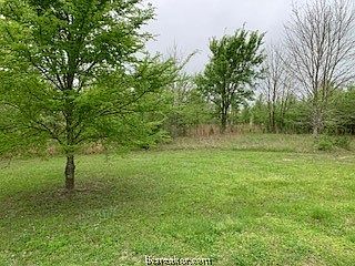4th image of Waterway Dr