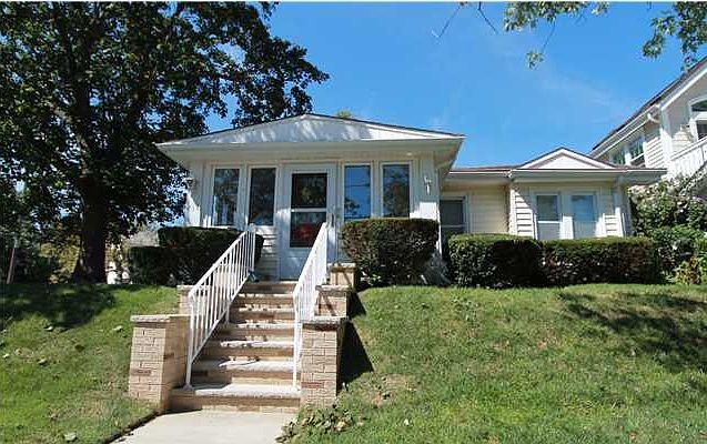 2nd image of 434 Jefferson Ave