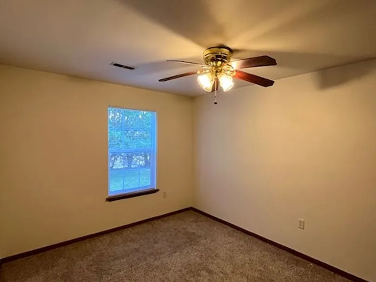 27 Iki Dr — Photo 6