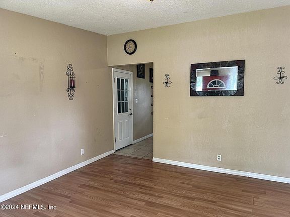 2nd image of 2756 W 1ST Street