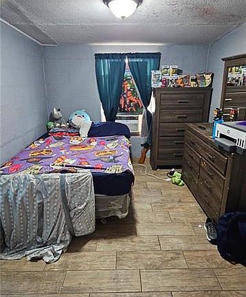 5th image of 2206 W Corpus Christi Dr