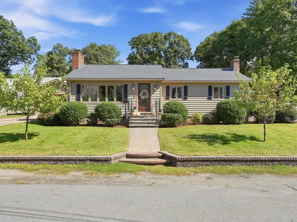 4 Nevada Rd, Burlington, MA 01803