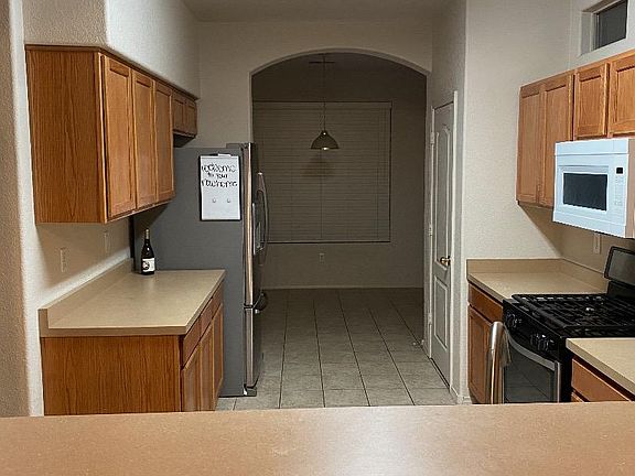 3rd image of 1029 25th St SE