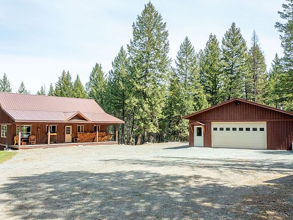2nd image of 300 Hidden Acres Dr