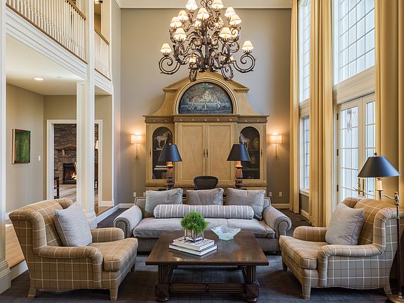 3rd image of 89 Stonewall Cir