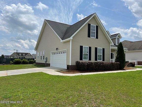 2nd image of 454 Branchwood Dr