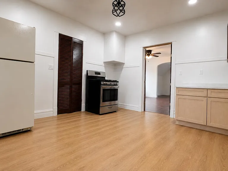 5311 W Berenice Ave #2 — Photo 1